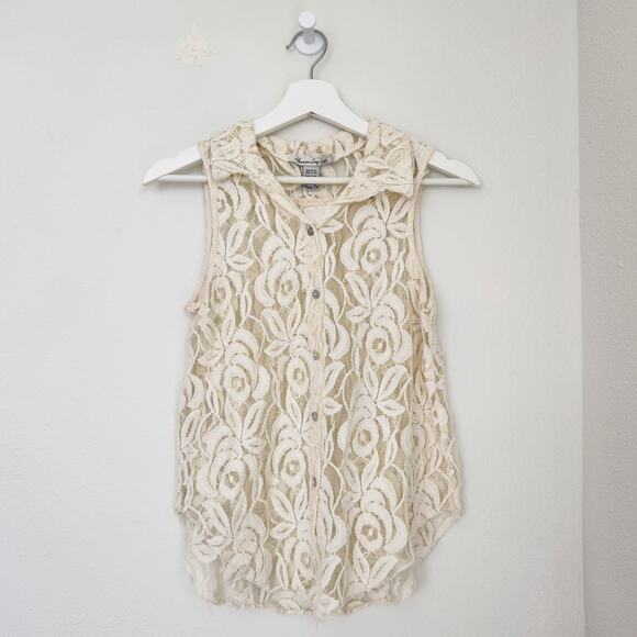 American Rag Tops - Vintage 90s American Rag Cream Floral Lace Button Down Sleeveless Top S